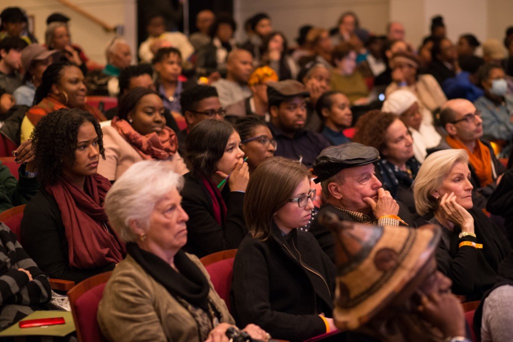 An attentive audience, Photo William Farrington. 